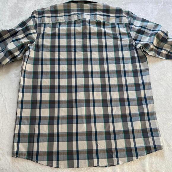 Wrangler Regular Fit Men’s Button Down Plaid Shirt Size Large - Picture 2 of 8